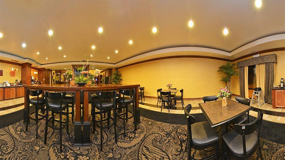 Comfort Suites Bay City Exterior foto